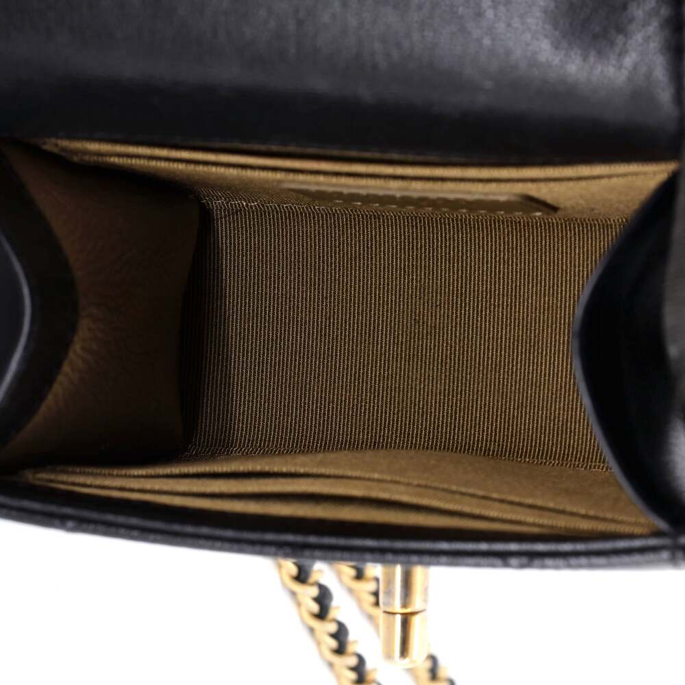 Chanel Chic Pearls Flap Clutch With #205376C26B - Picture 6 of 8